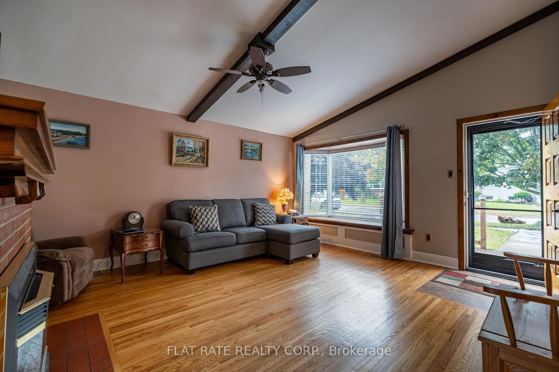 611 Harold Drive photo 5