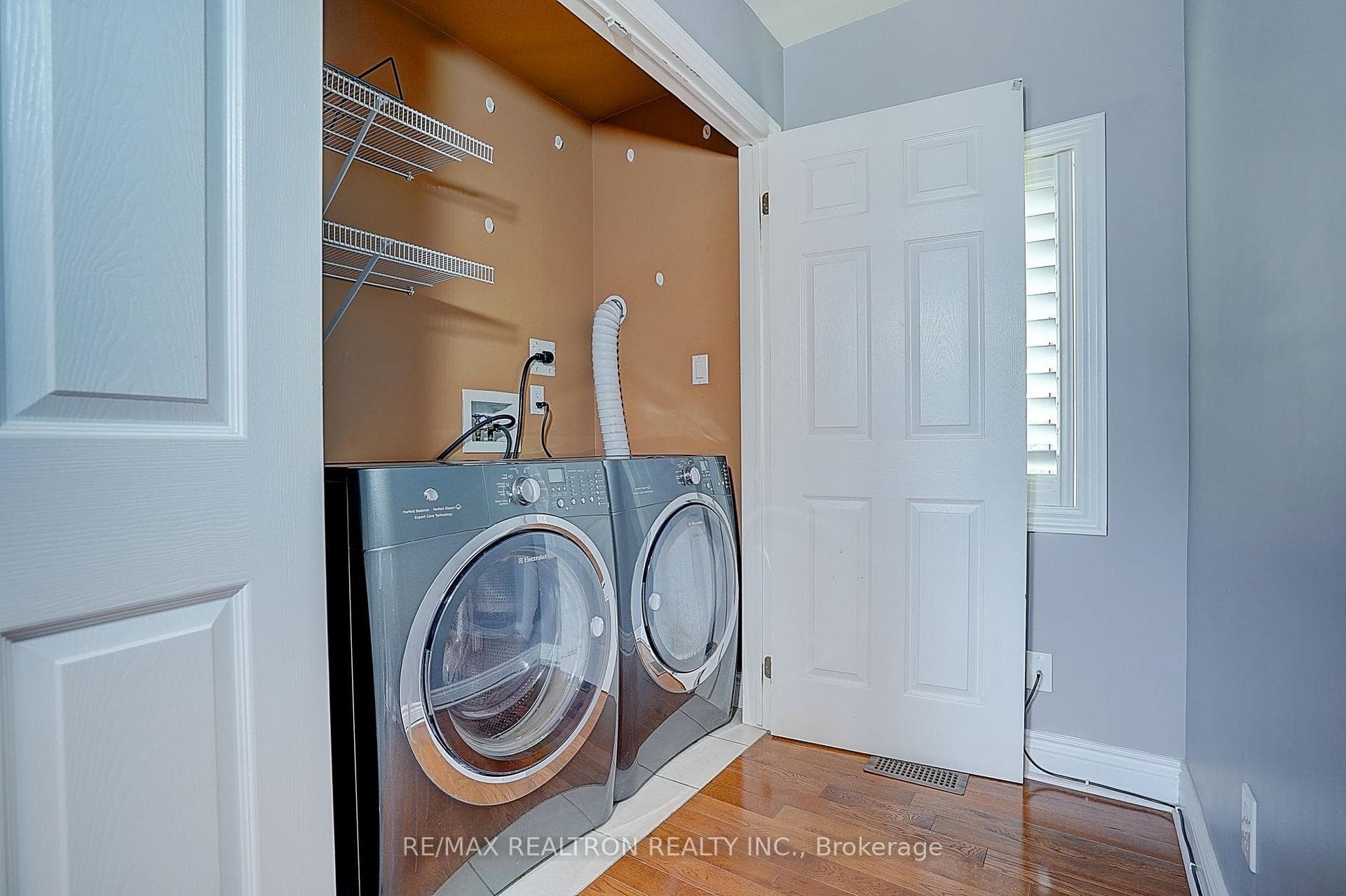 99 Hurd Street photo 36