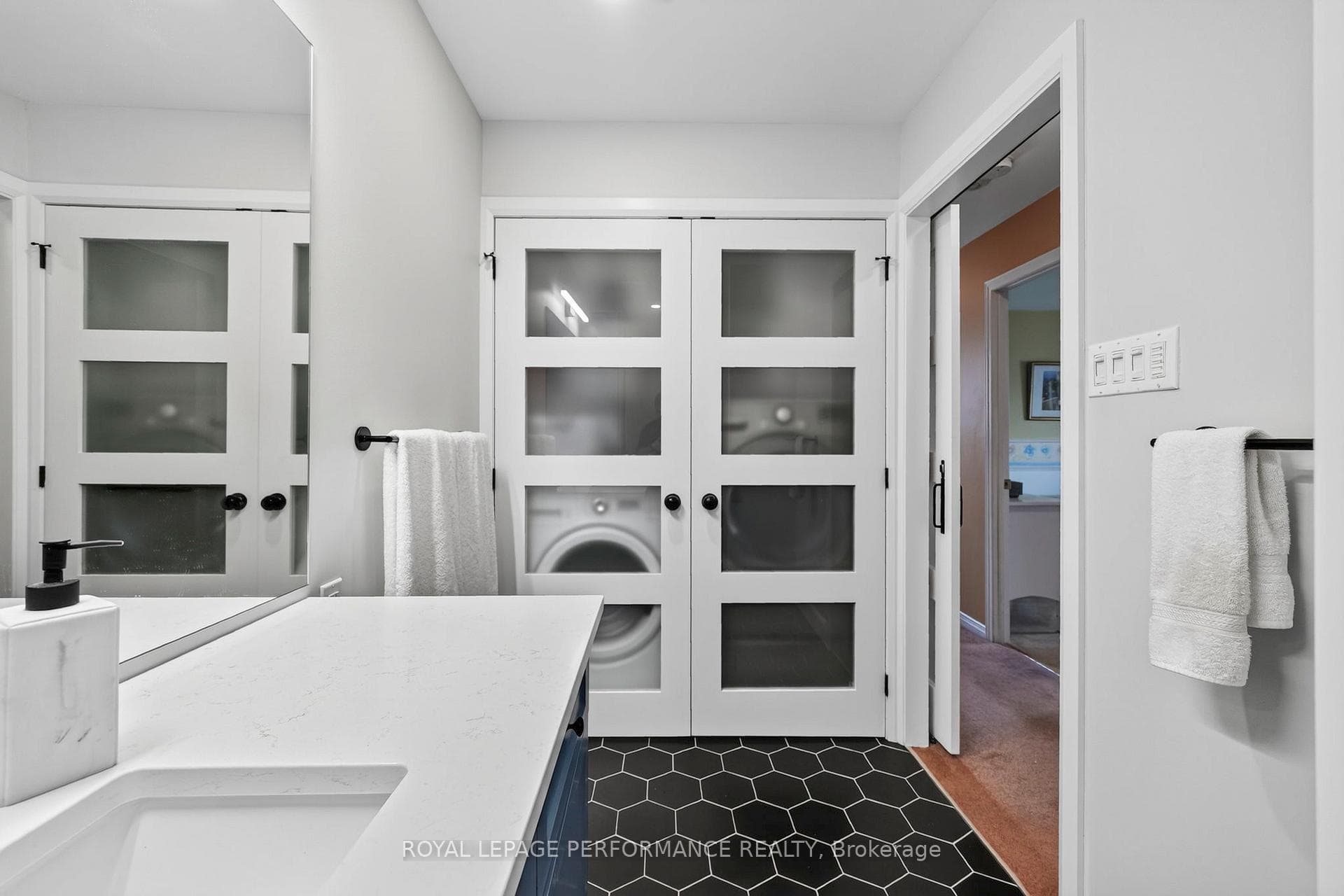 522 Jase Street photo 32