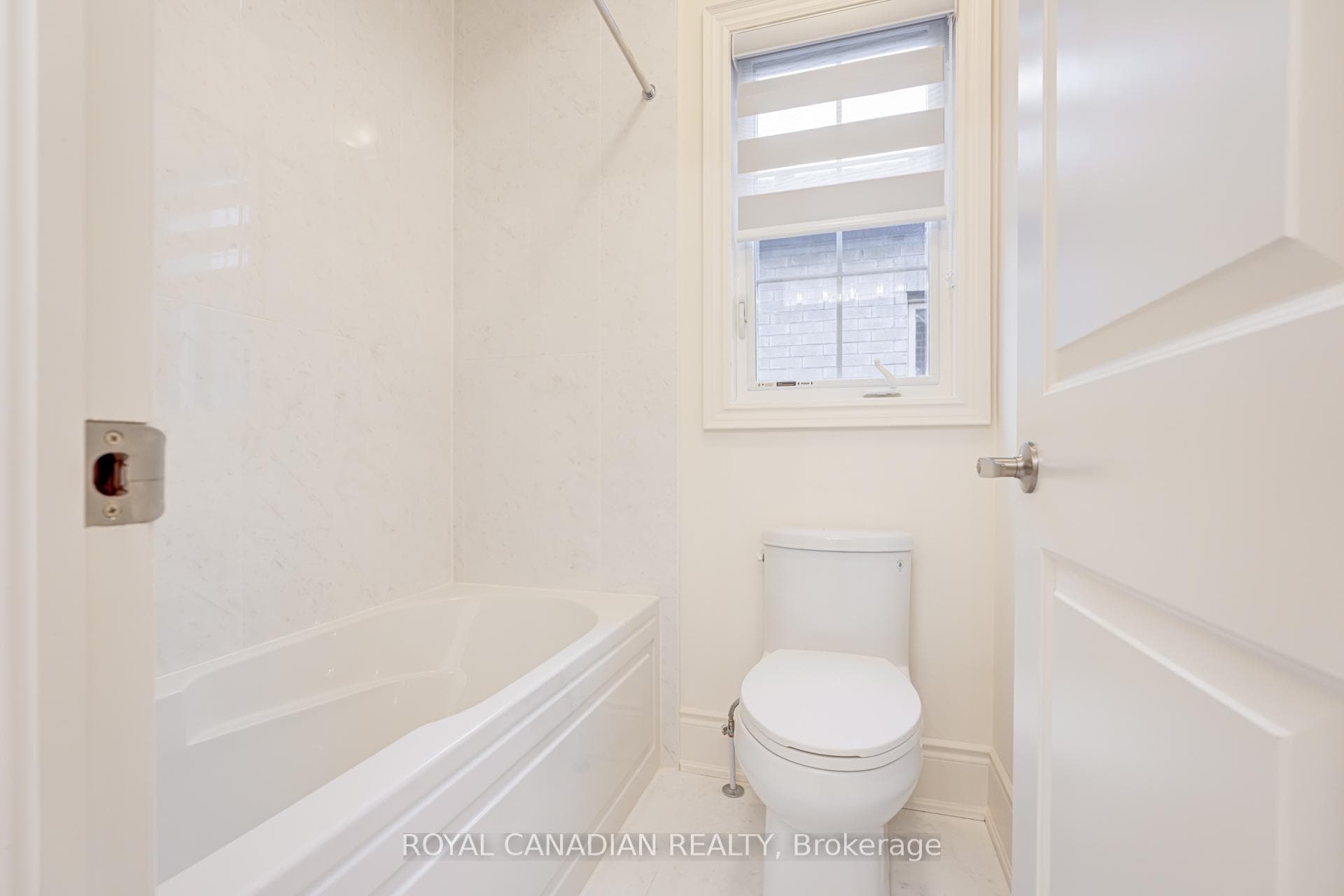 14 Suttonrail Way photo 37