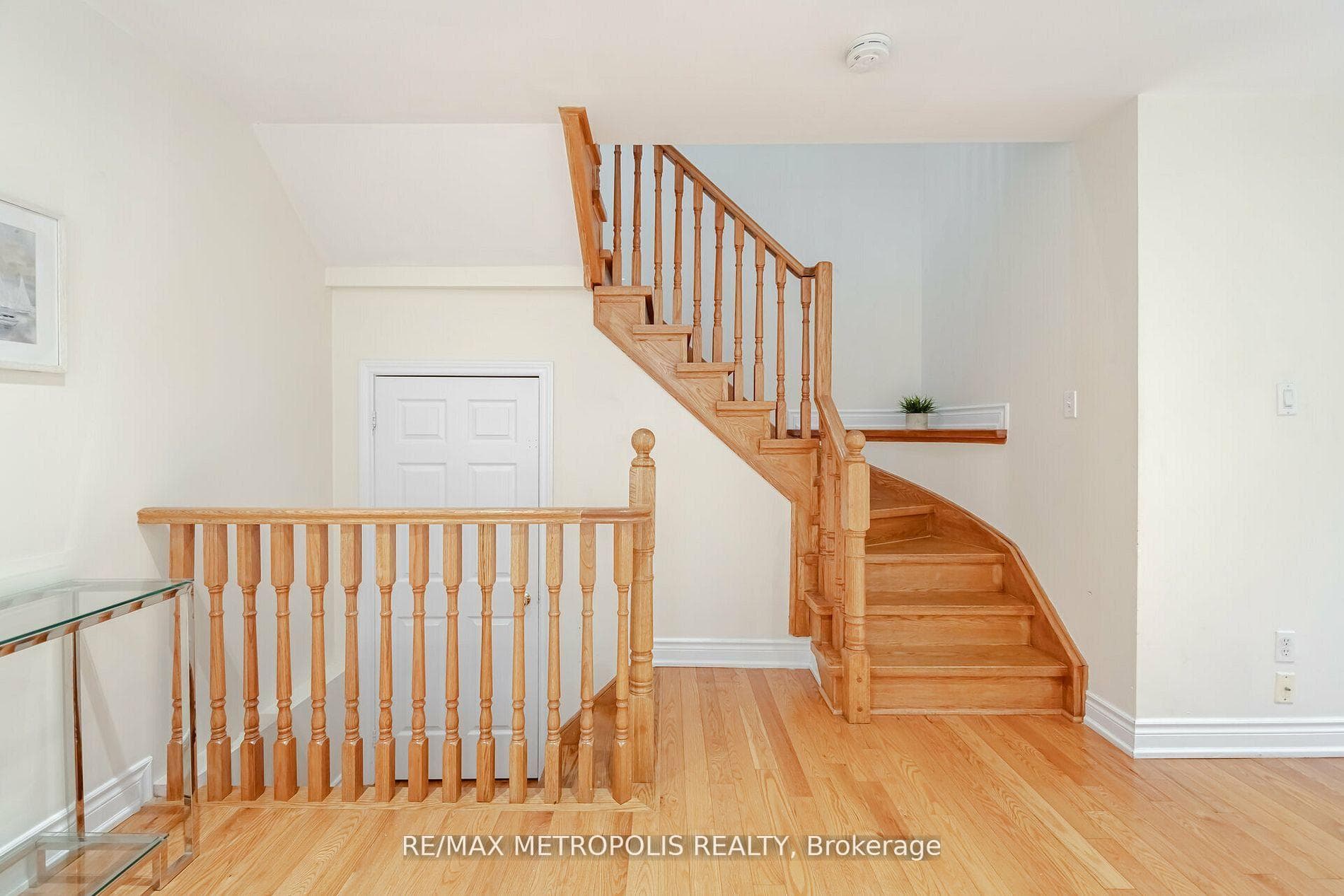 27 Prince Crescent photo 15