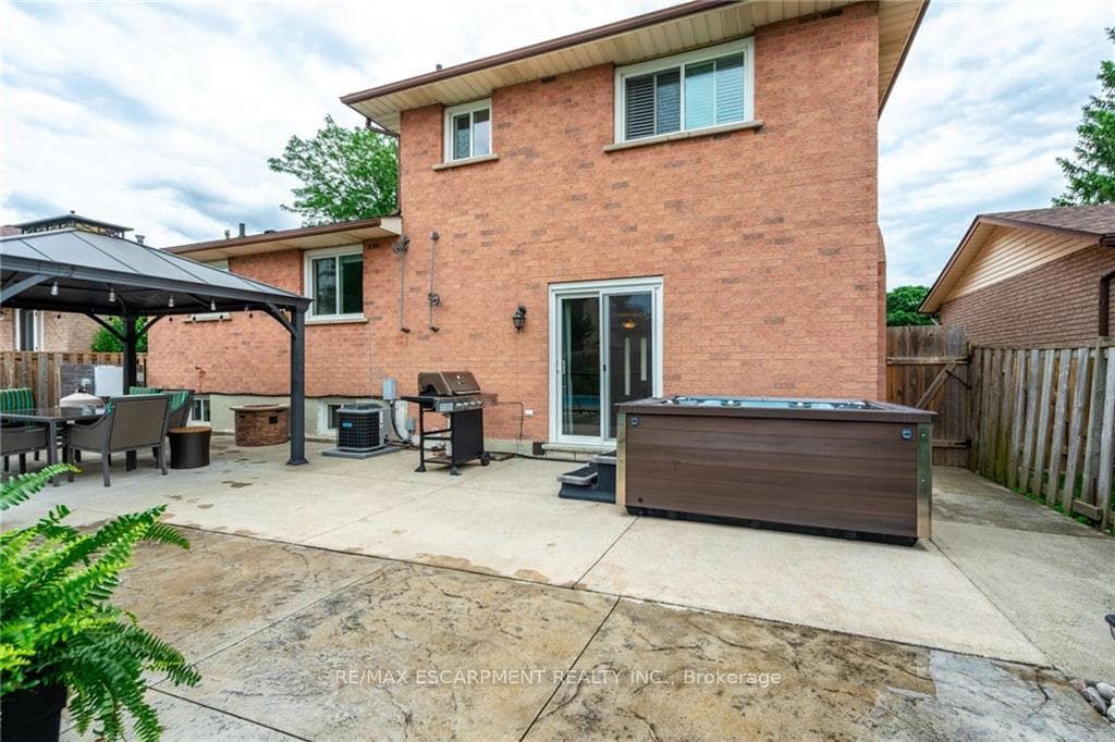 238 CLIFTON DOWNS Road photo 37