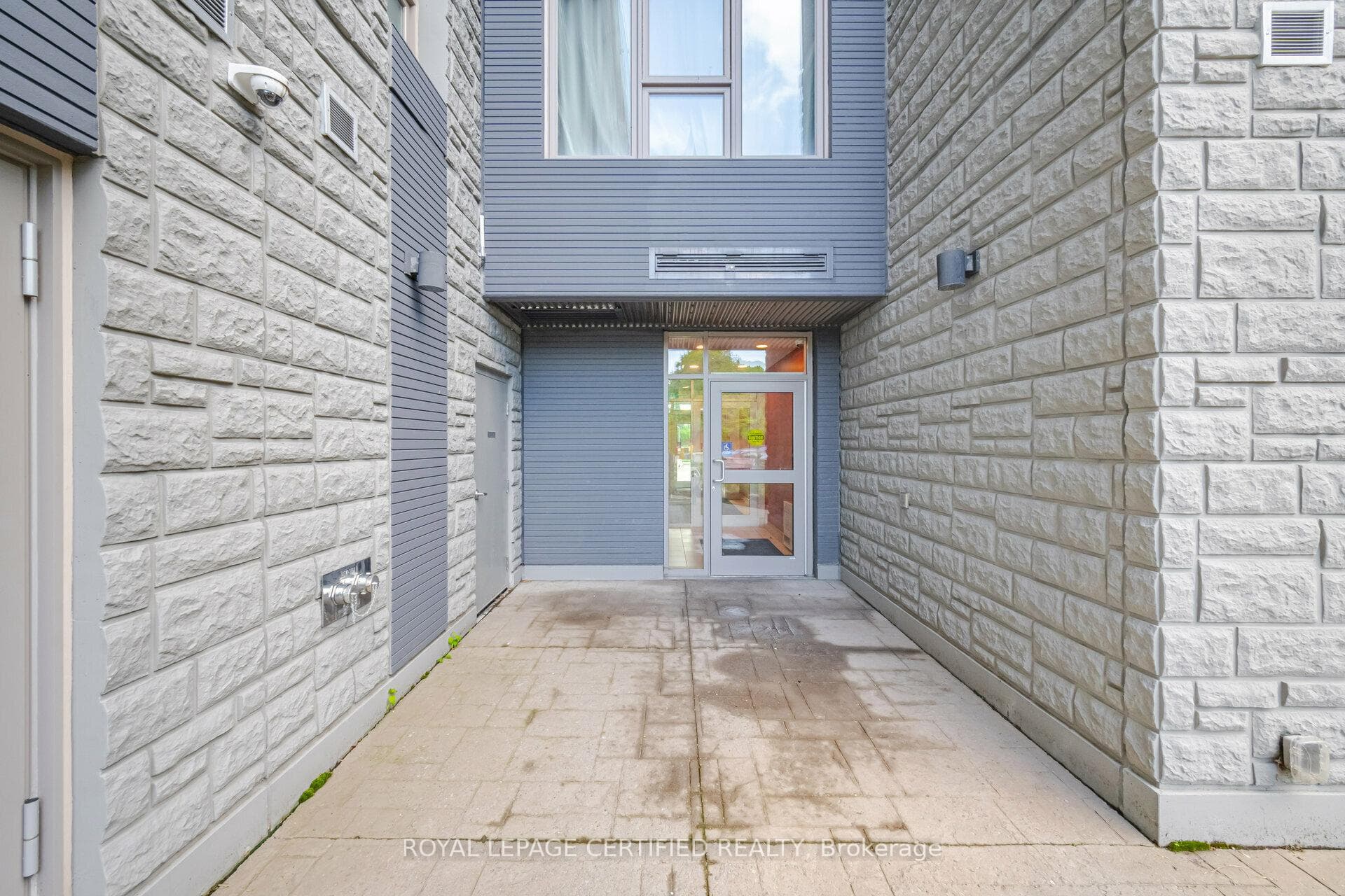 77 Leland Street Unit 108 photo 24