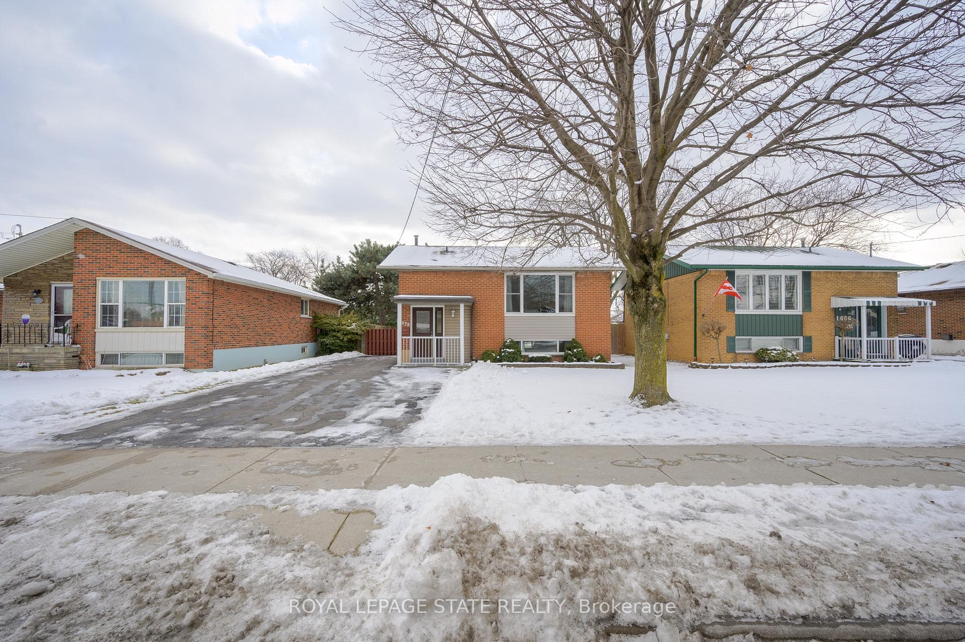 1070 Fennell Avenue photo 1