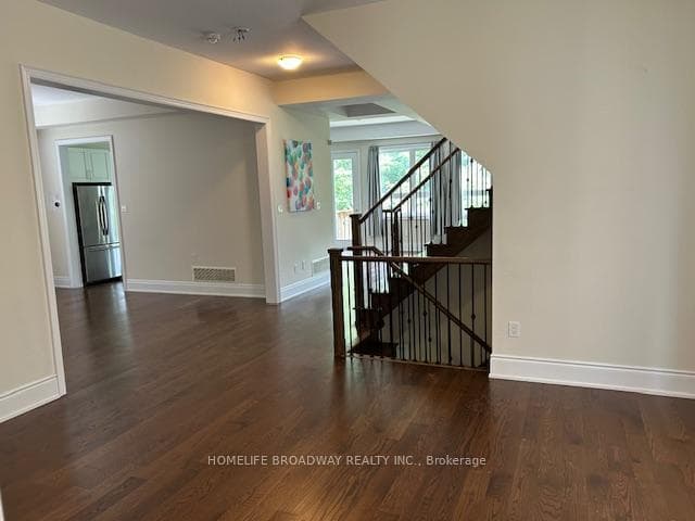 166 Conklin Crescent photo 3