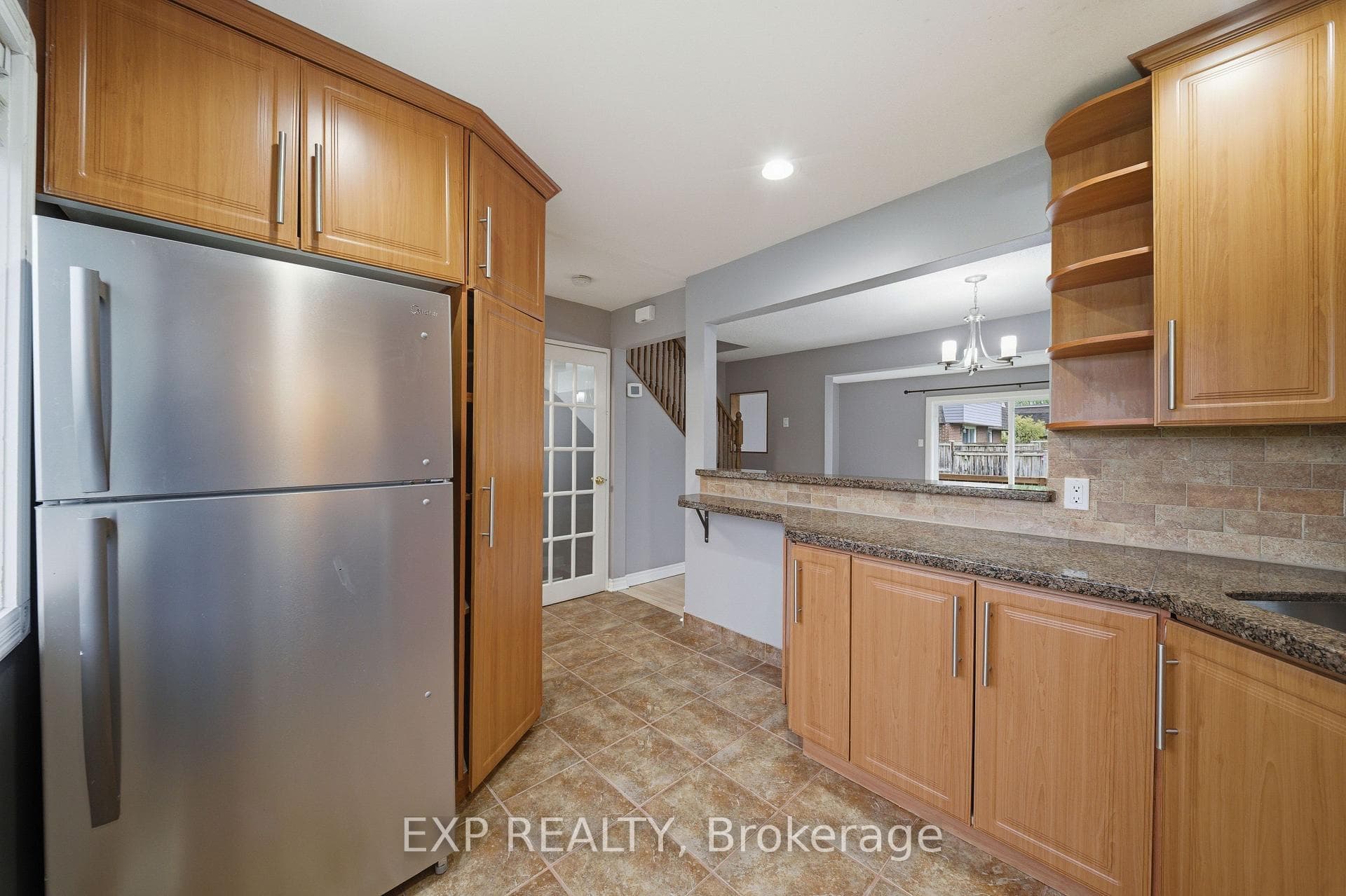 1713 Heatherington Road photo 8