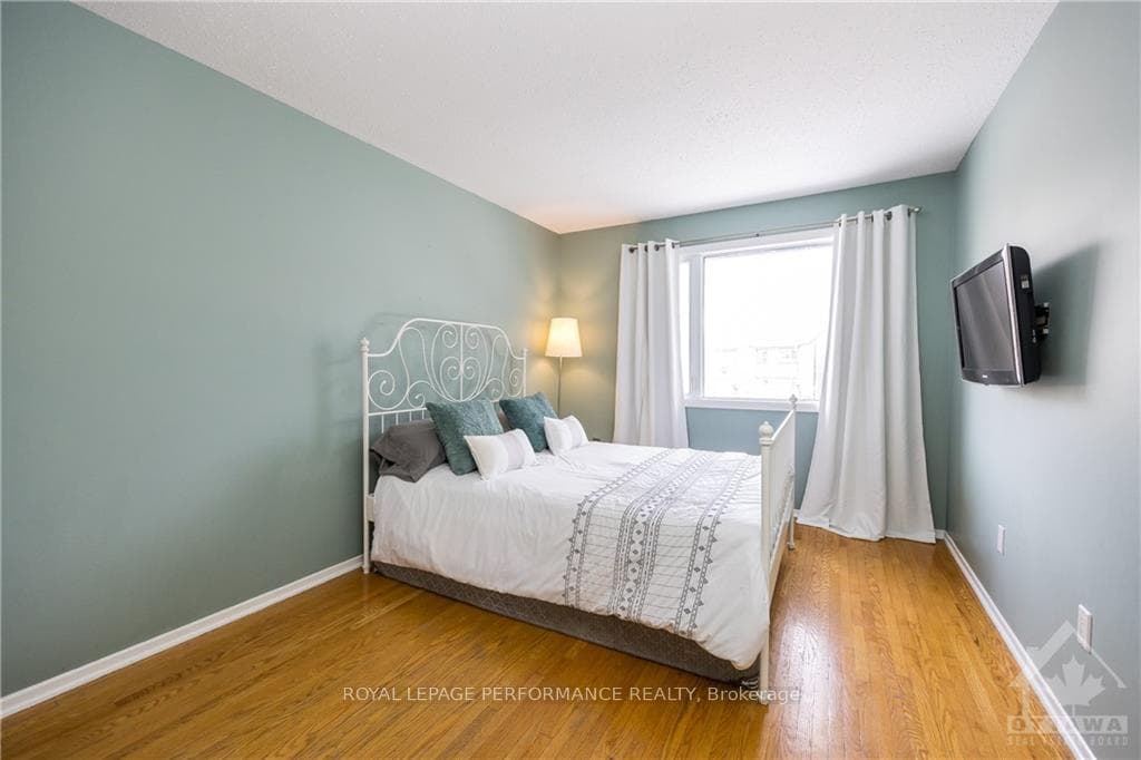 57 REANEY Court photo 20