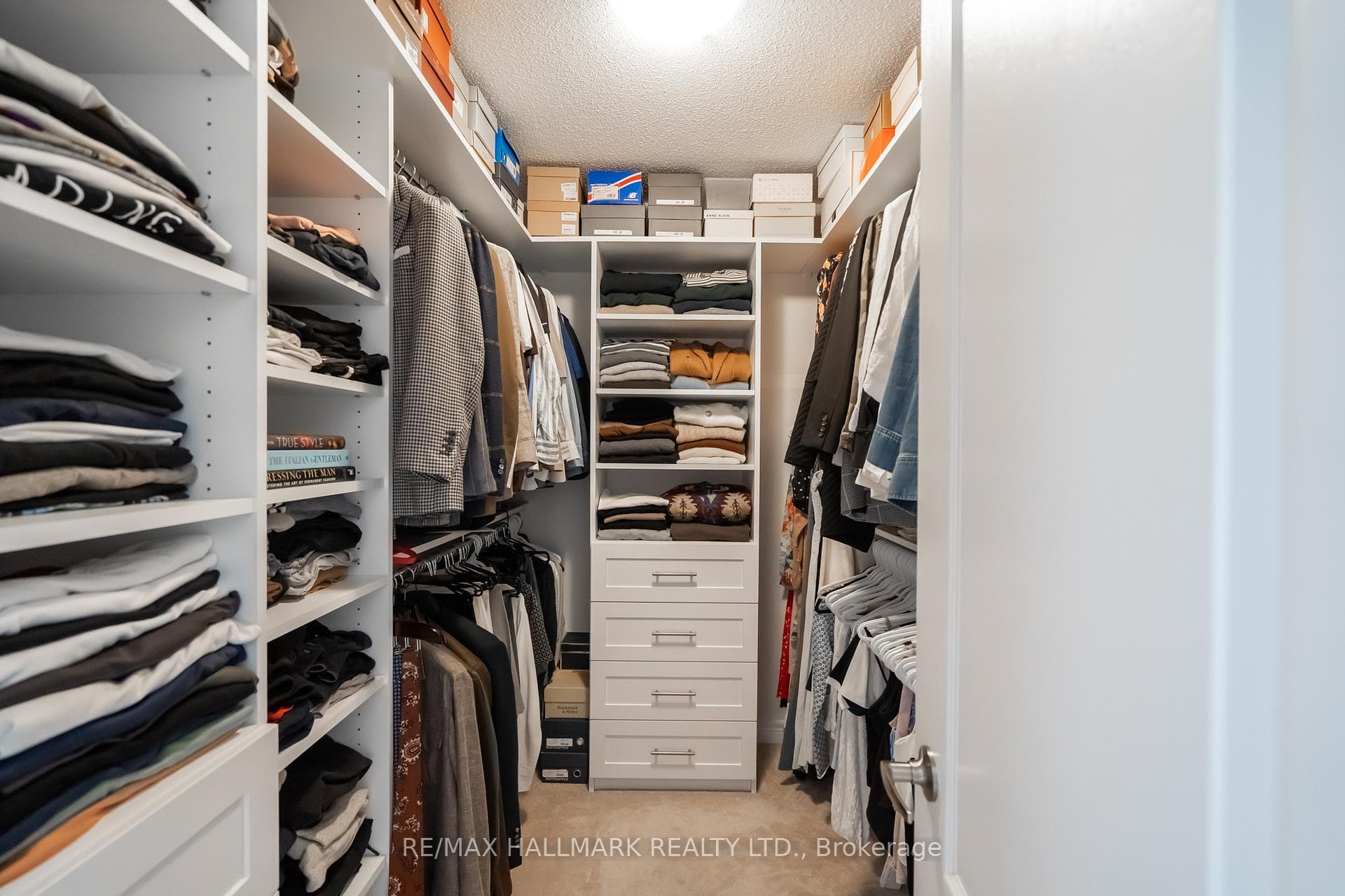 88 Cathedral Drive photo 19