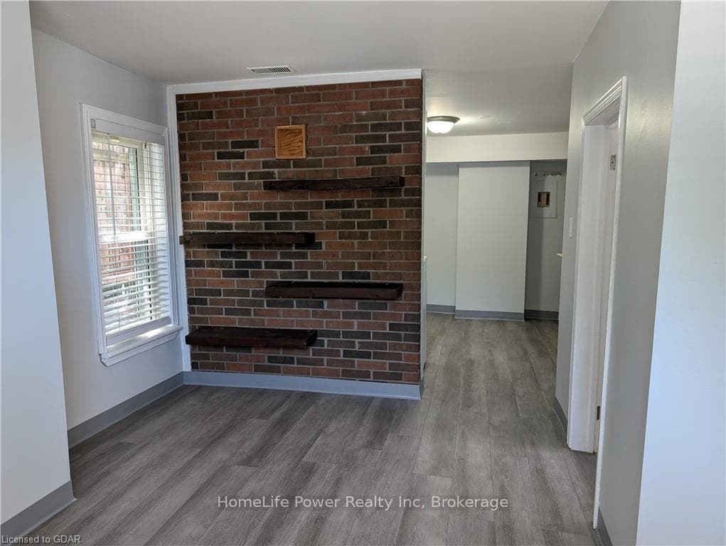 132 BOWER Street Unit 3 photo 3
