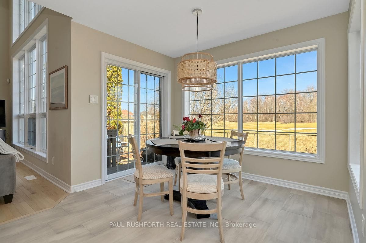 Kitchen Eating Area