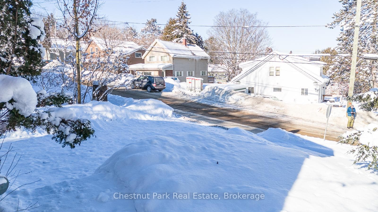 View of Florence St E/tenant's driveway