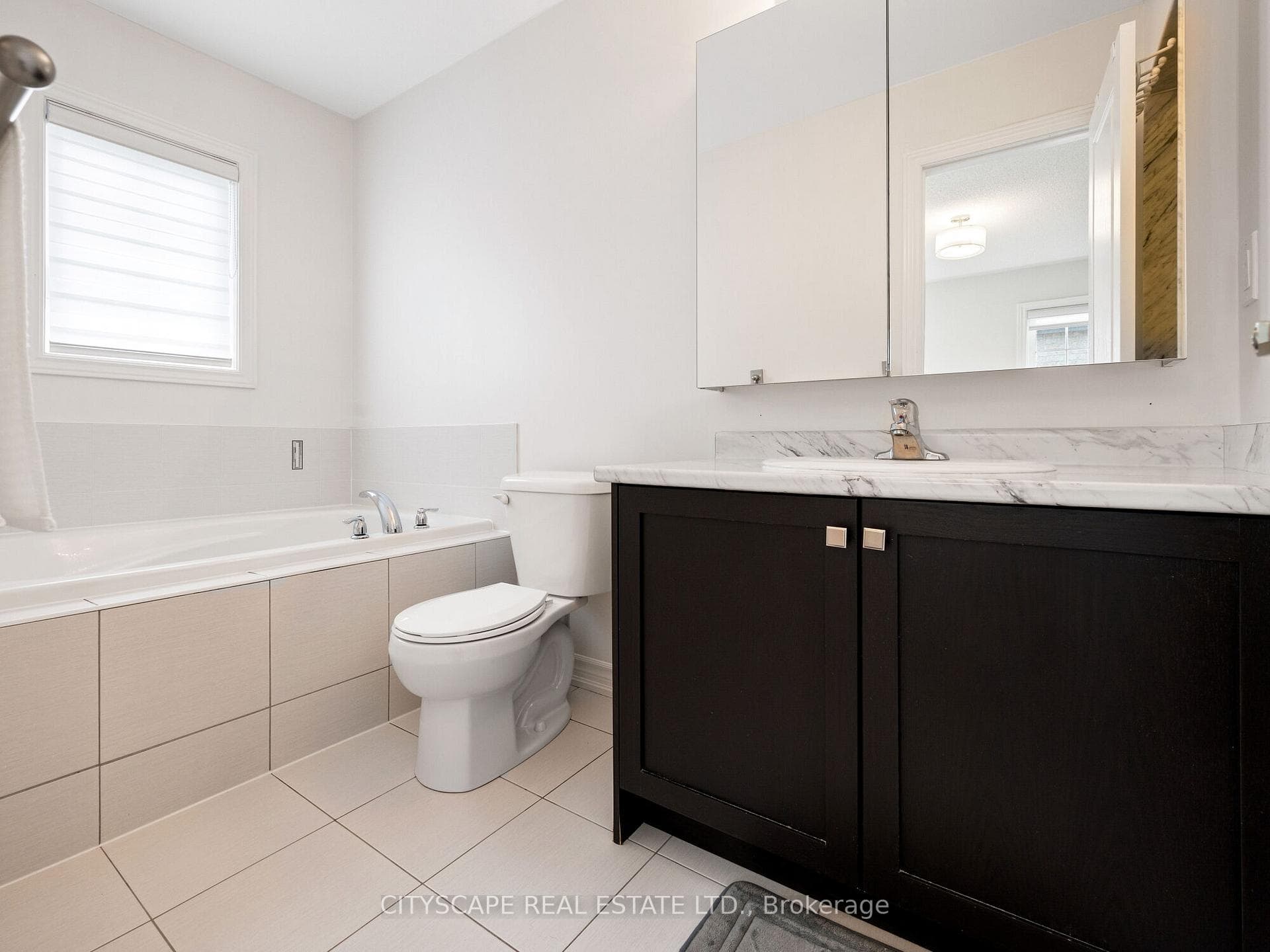13 Aspen Hills Road photo 29