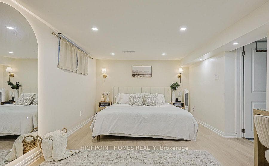 3 Mozart Avenue photo 45