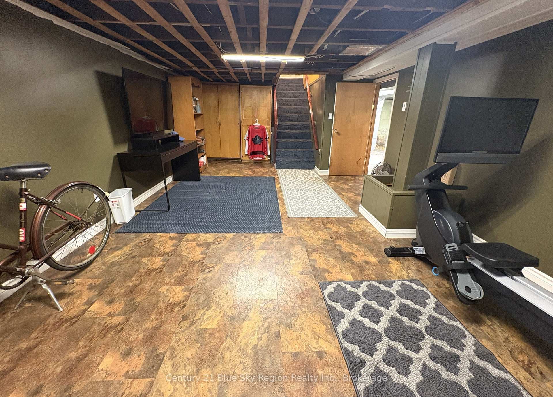 468 King Street photo 26