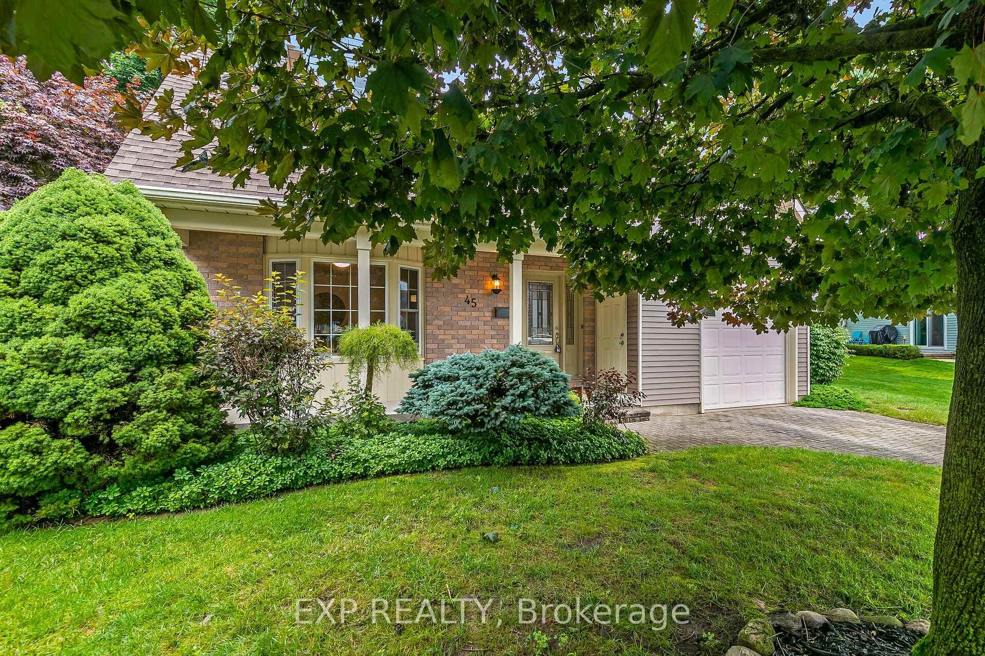 45 Edwin Crescent photo 2