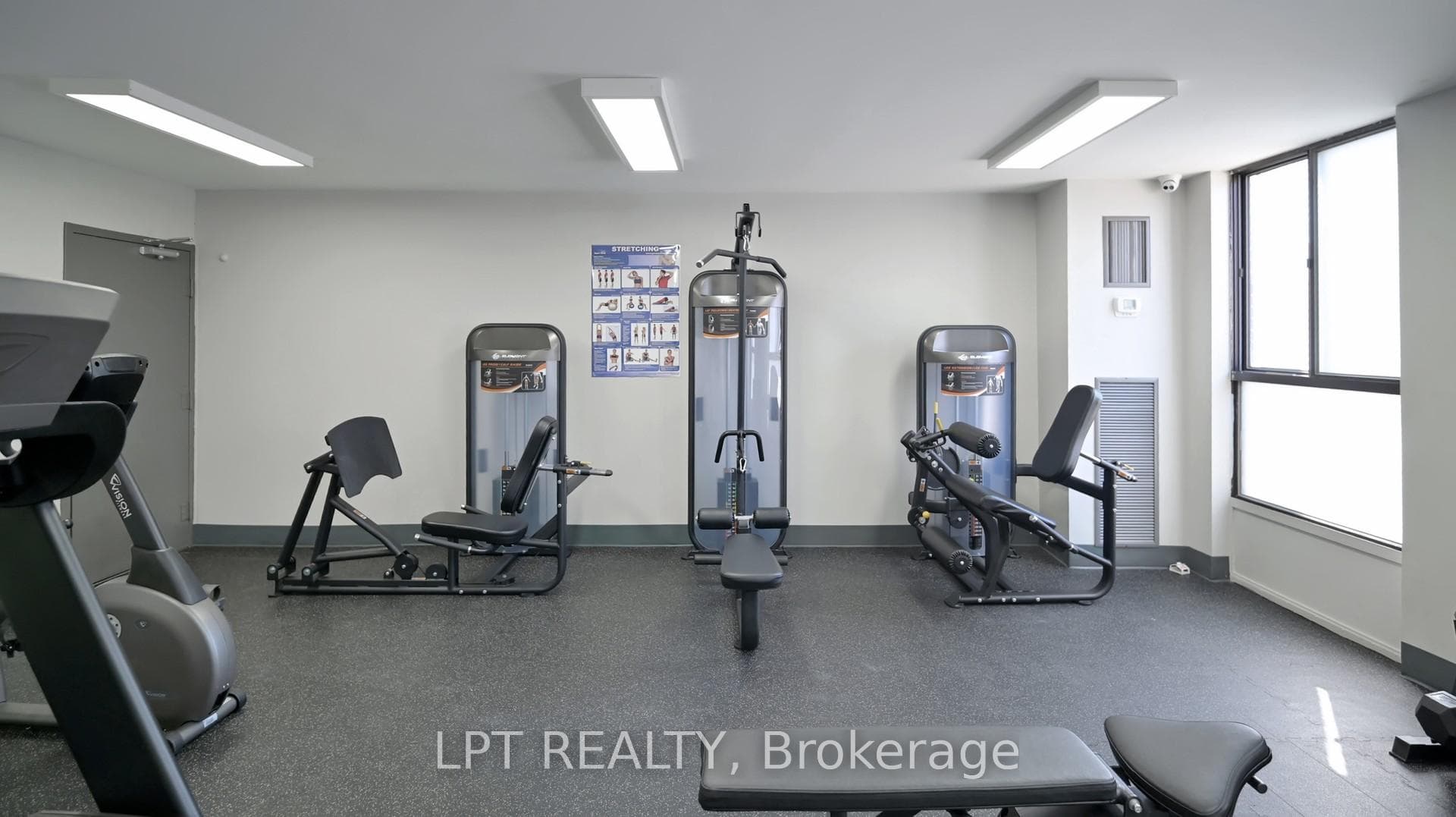 3170 Kirwin Avenue Unit 1503 photo 44