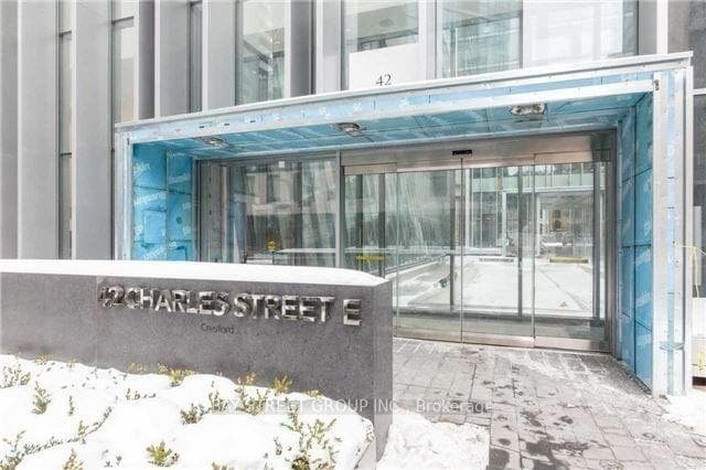 42 Charles Street Unit 1707 photo 2