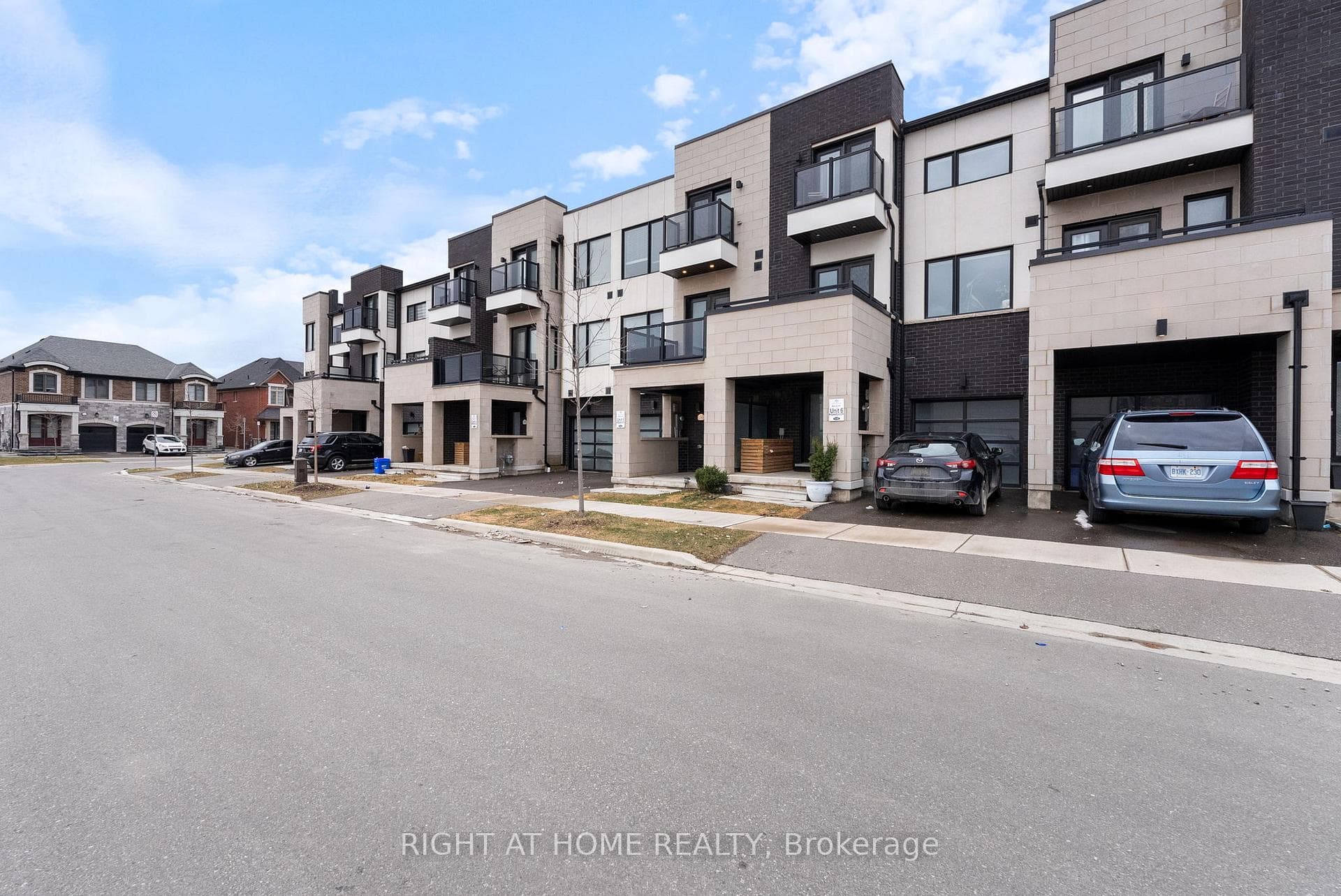 1393 Clarriage Court photo 32