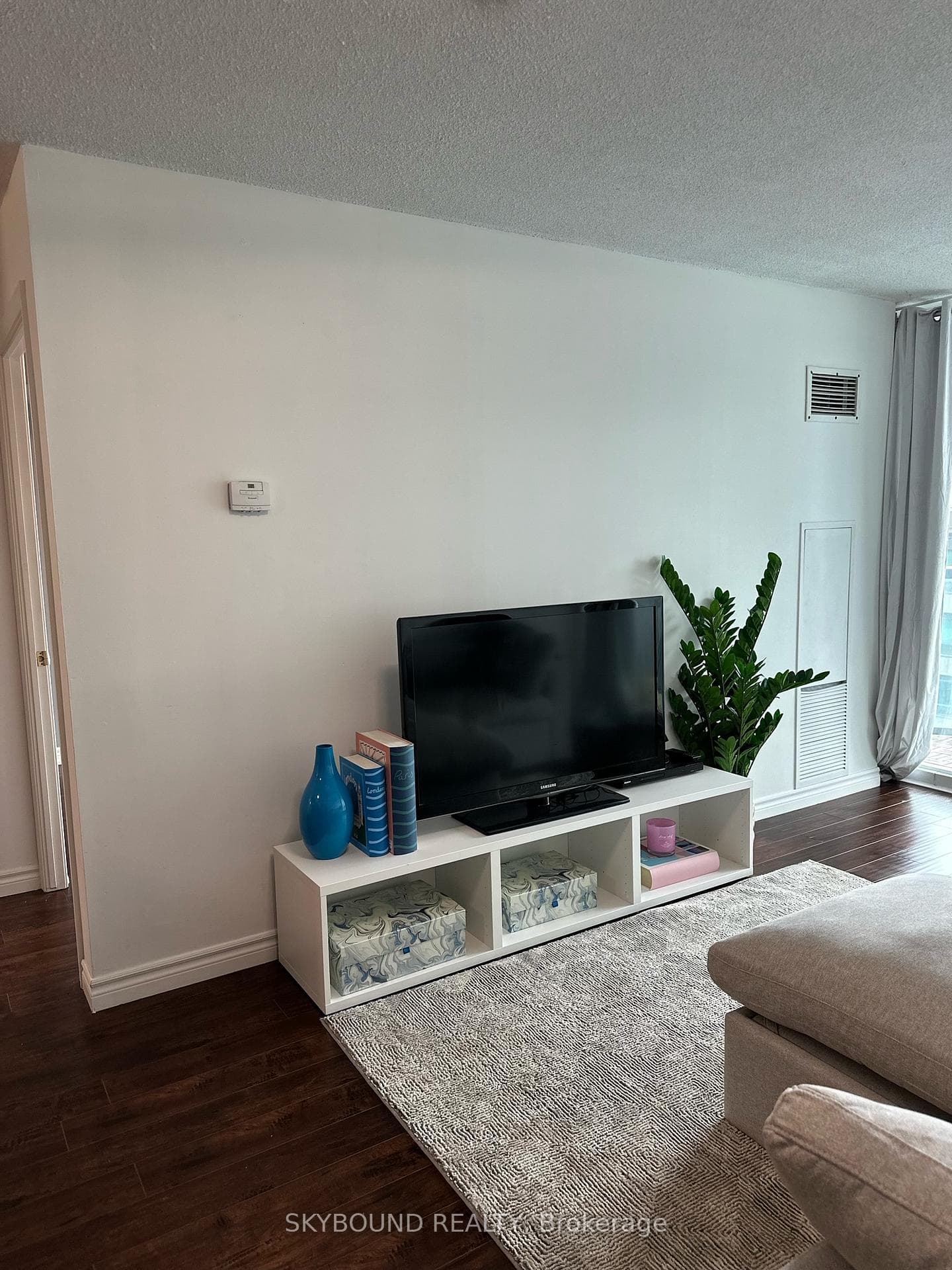 30 Grand Trunk Crescent Unit 2015 photo 3