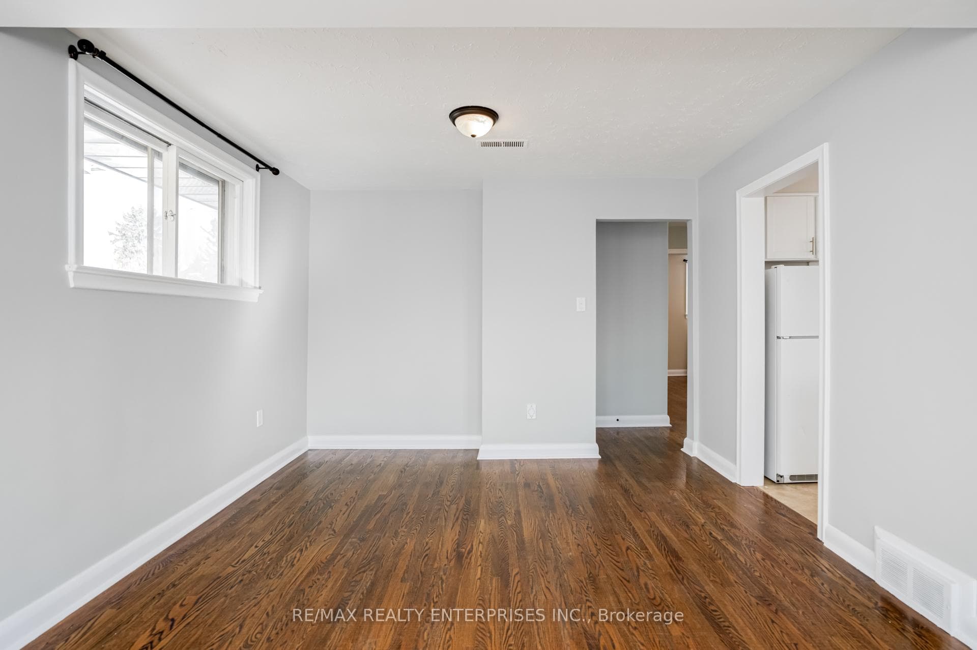 34 Elizabeth Street Unit A photo 8