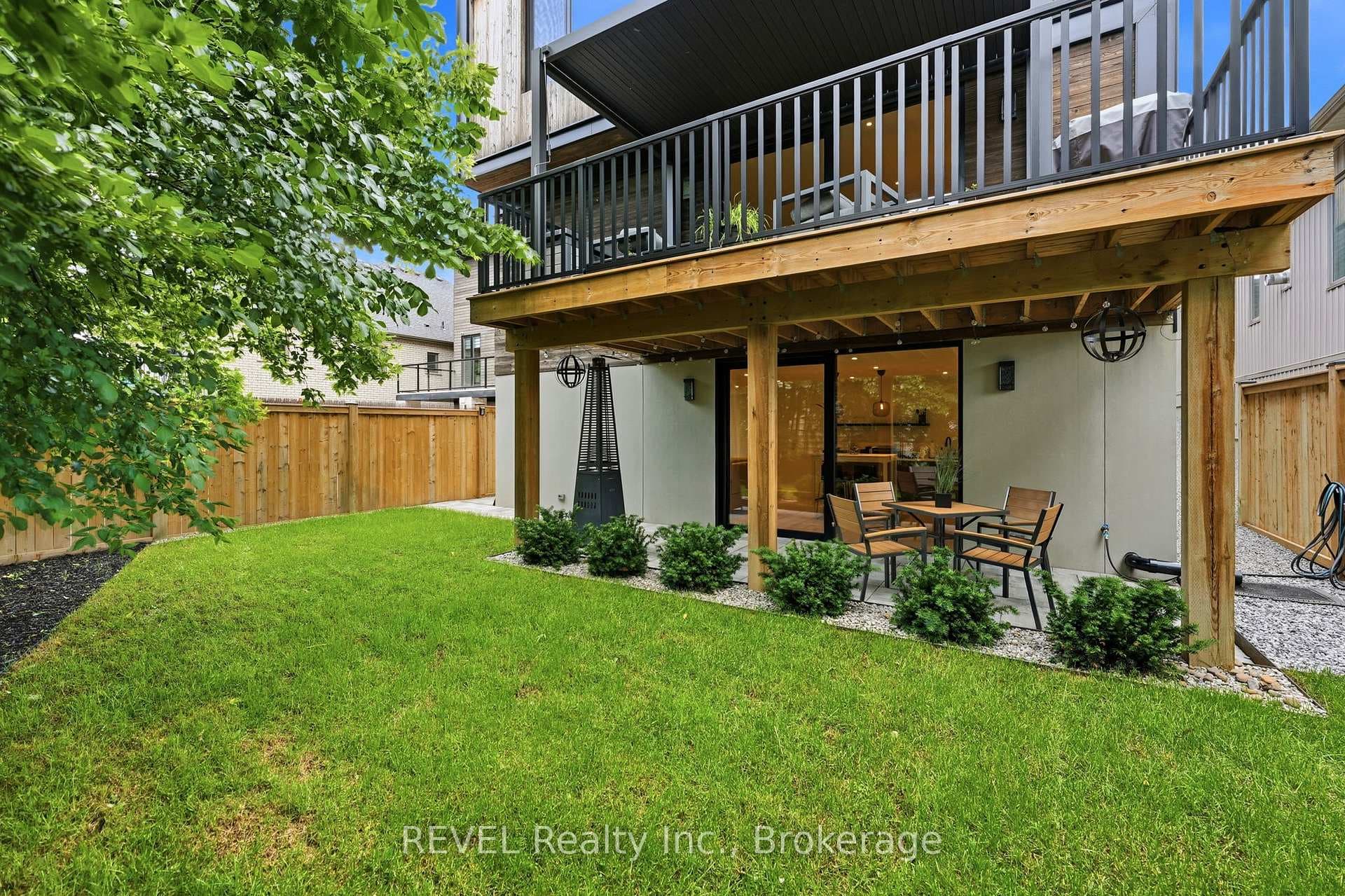 81 Mackenzie King Avenue photo 46