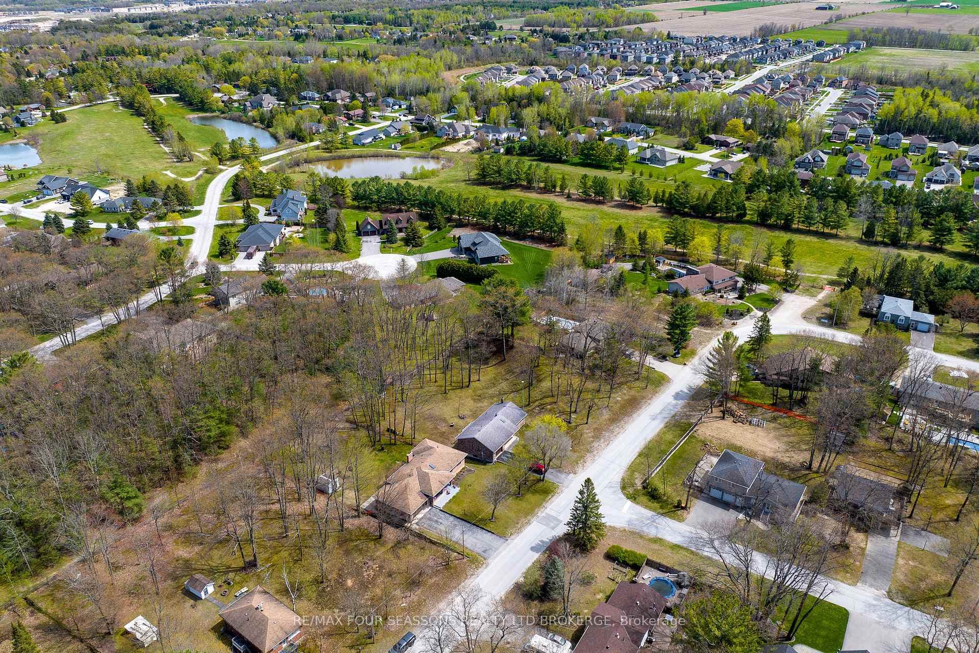 47 FREDERICK Drive photo 40