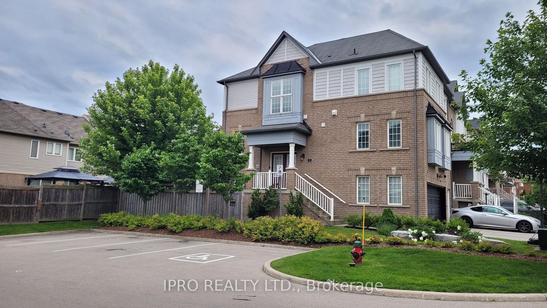 7 Sirente Drive Unit 64 photo 2