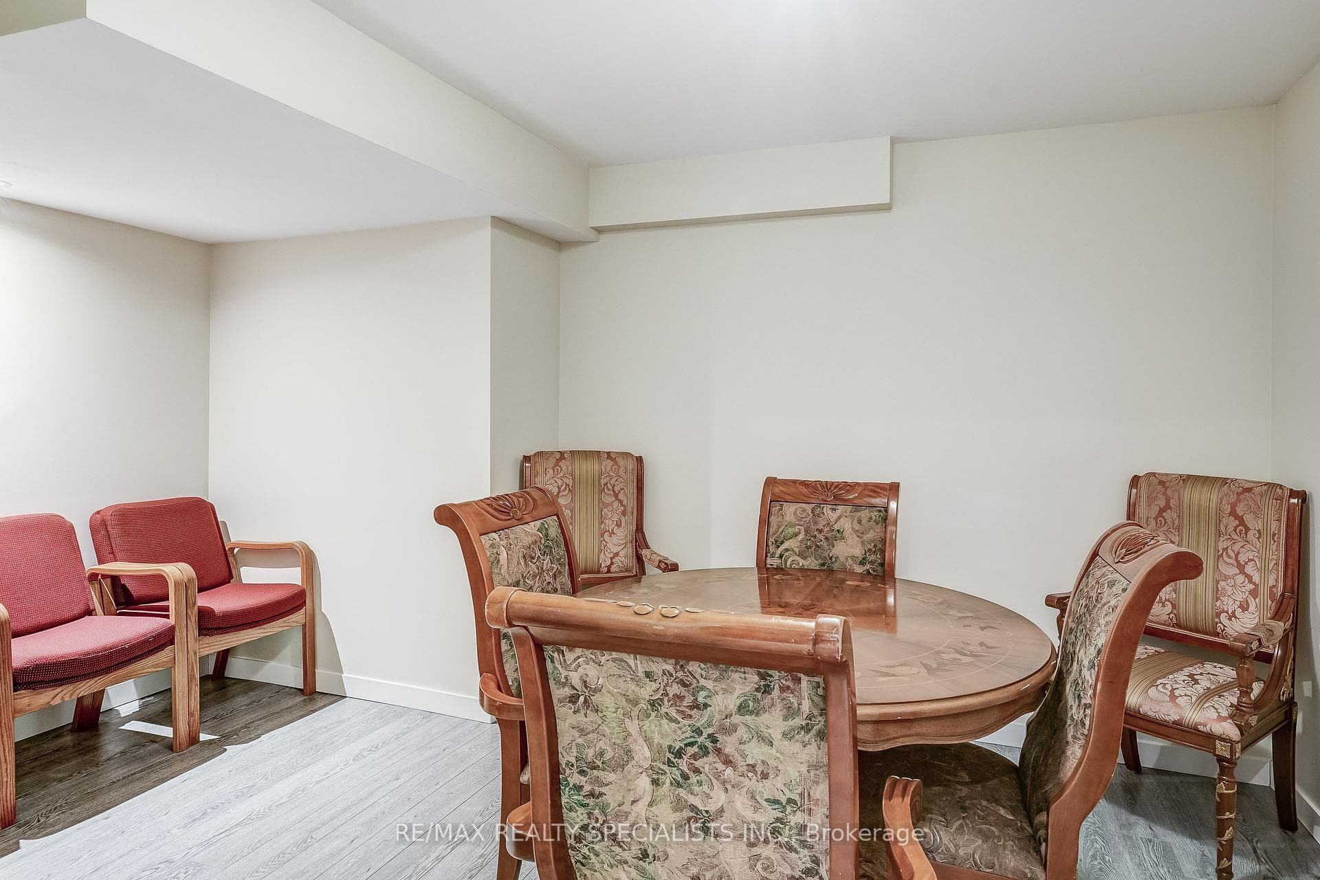 119 Belfry Drive photo 42
