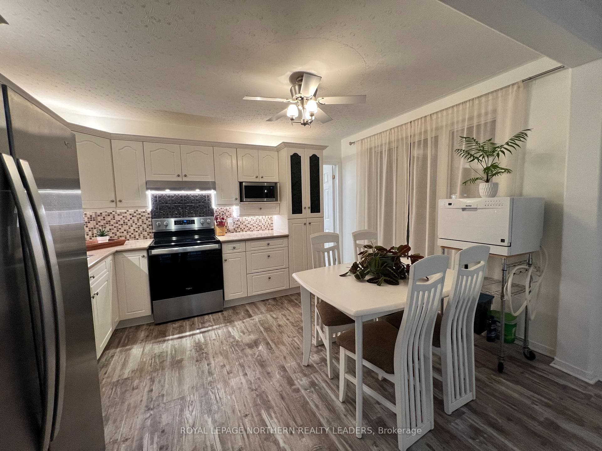 1125 Brundy Avenue photo 8