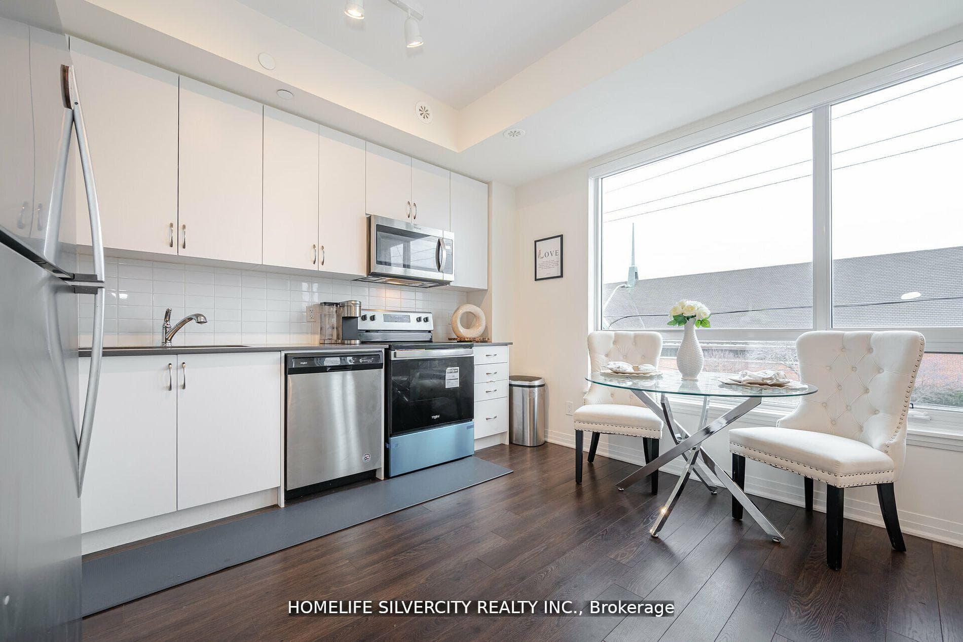 680 Atwater Avenue Unit 23 photo 6