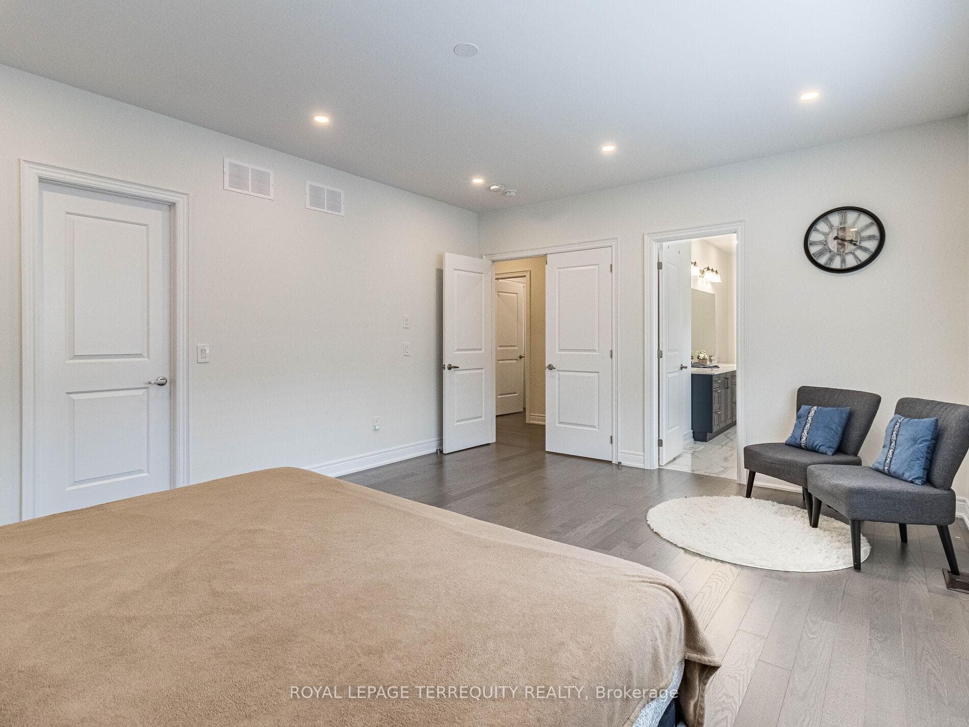 1386 Queens Plate Road photo 21
