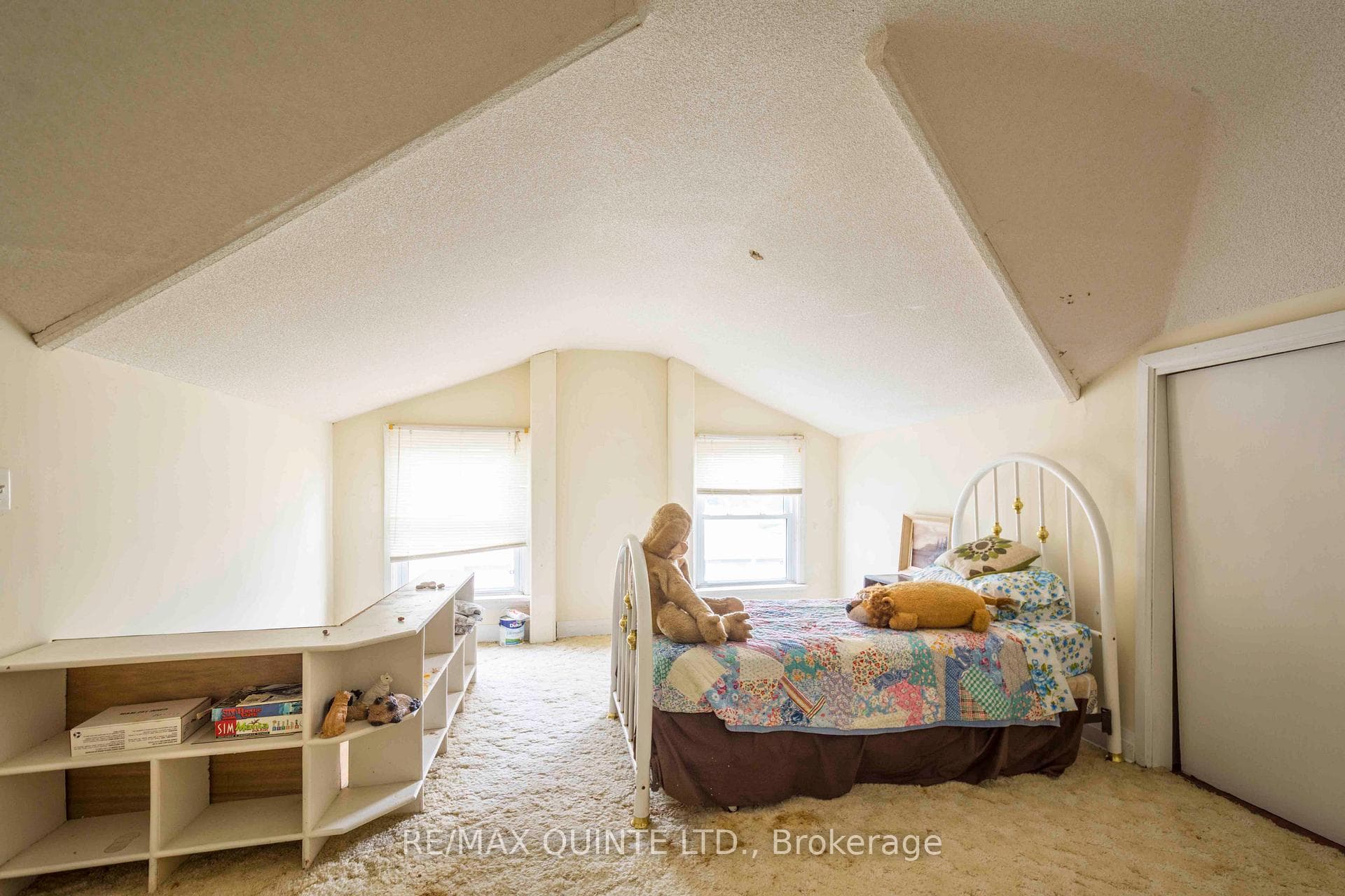 68 Maple Drive photo 31