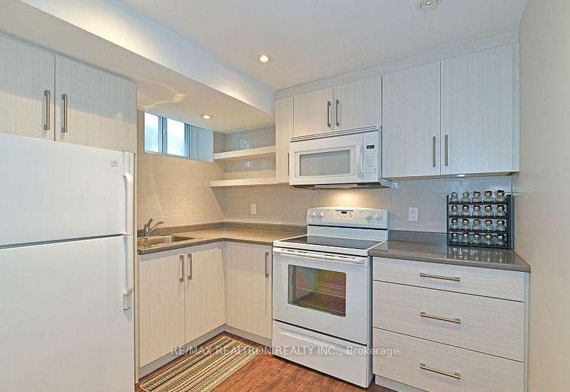 2730 St. Clair Avenue photo 3