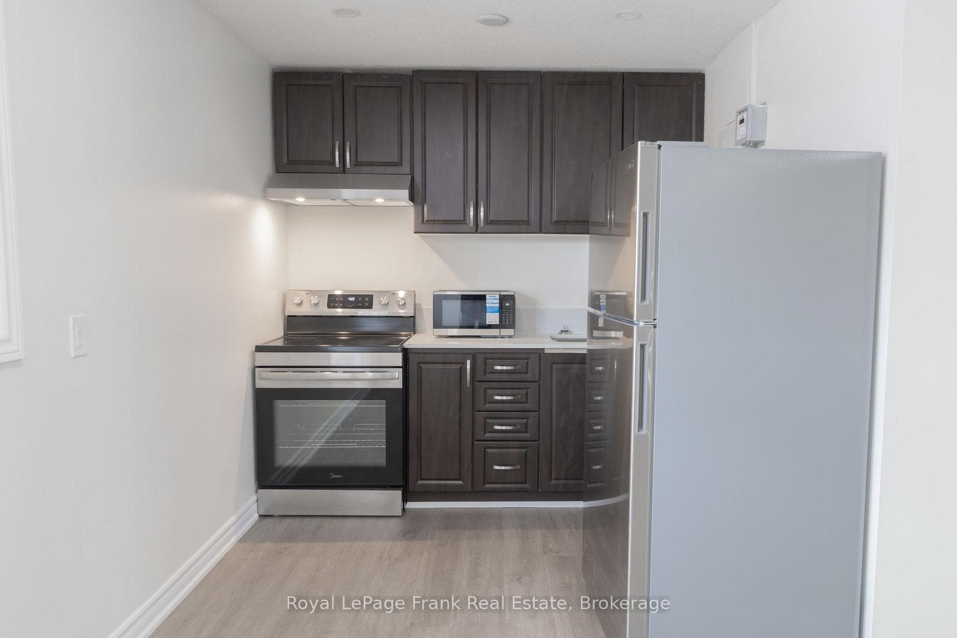 86 Mary Street Unit 2 photo 4