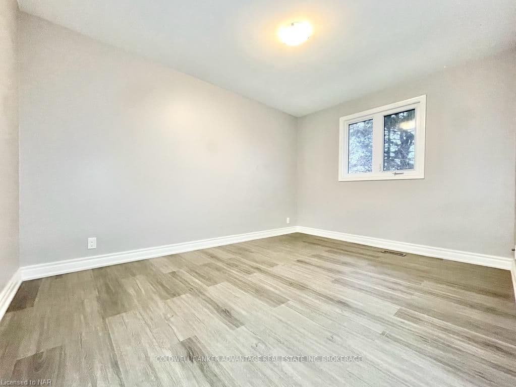 5 REGENT Drive photo 10
