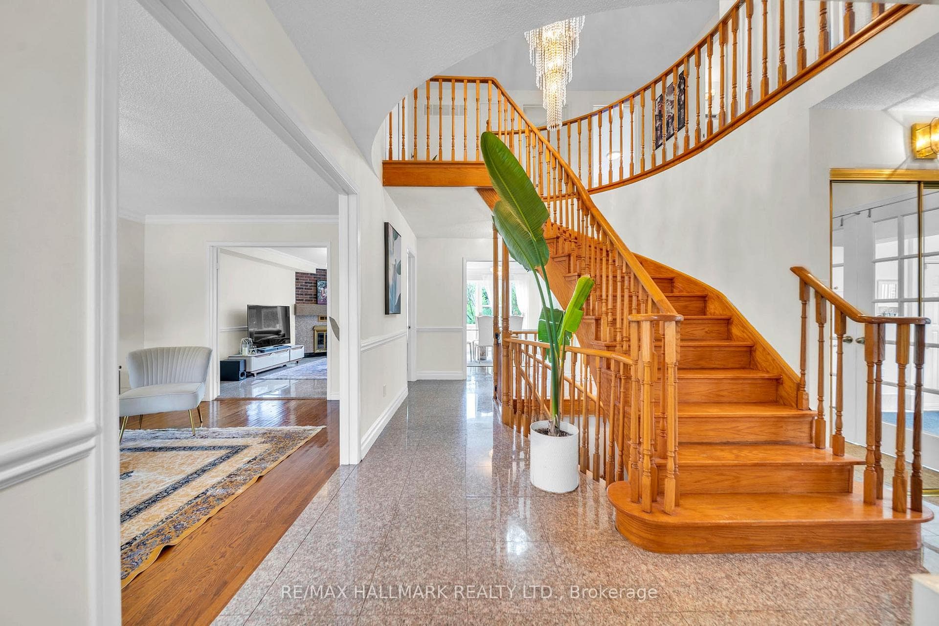 58 Alexis Road photo 4