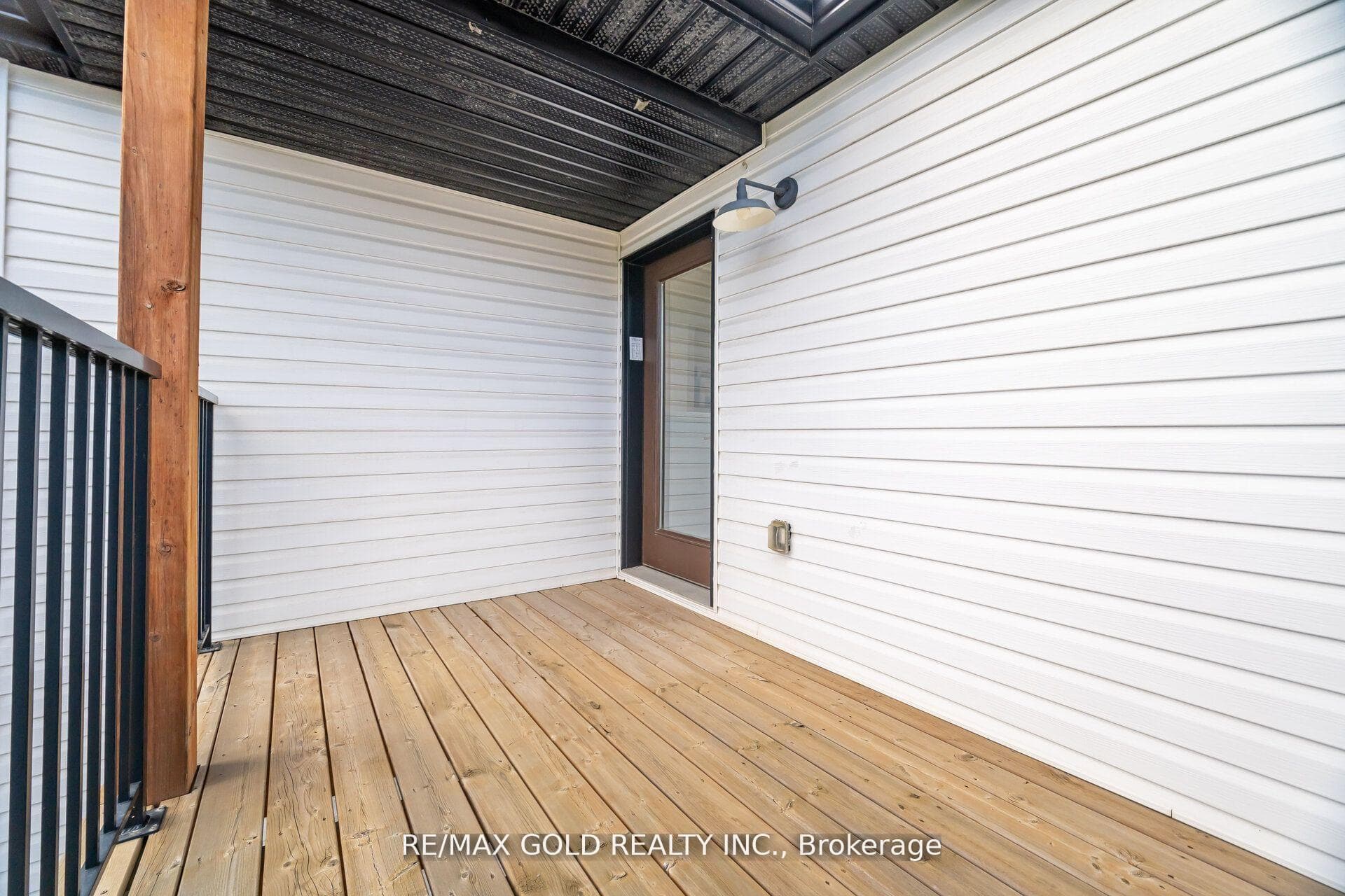 110 Fergus Avenue Unit 1 photo 39