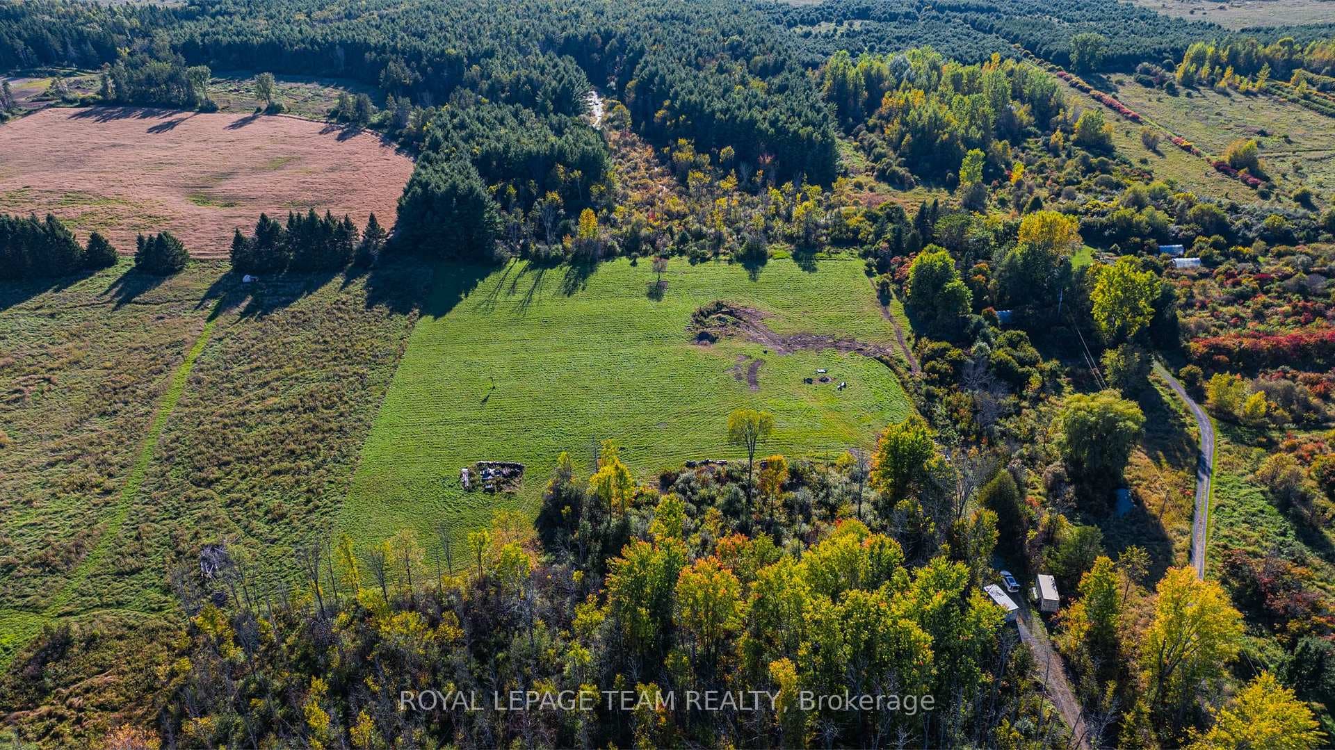 2591 Sixth Line Road photo 20