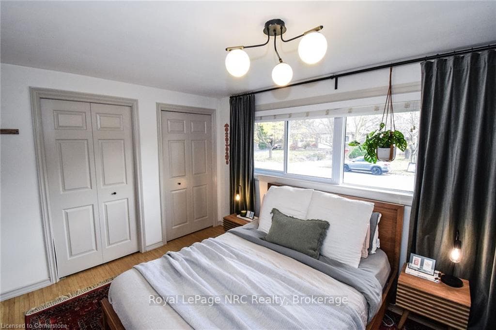 17 Rosemore Road photo 11