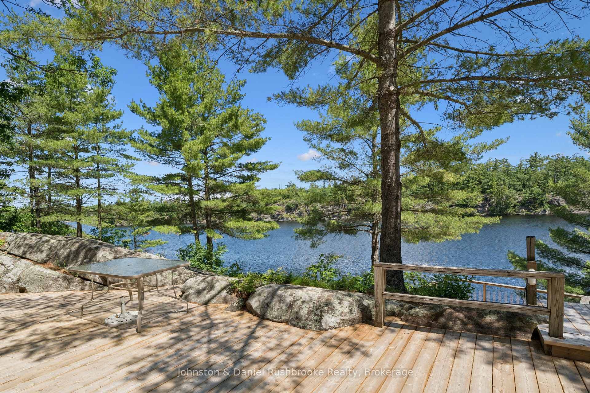 1277 & 1279 Woodland Drive photo 22