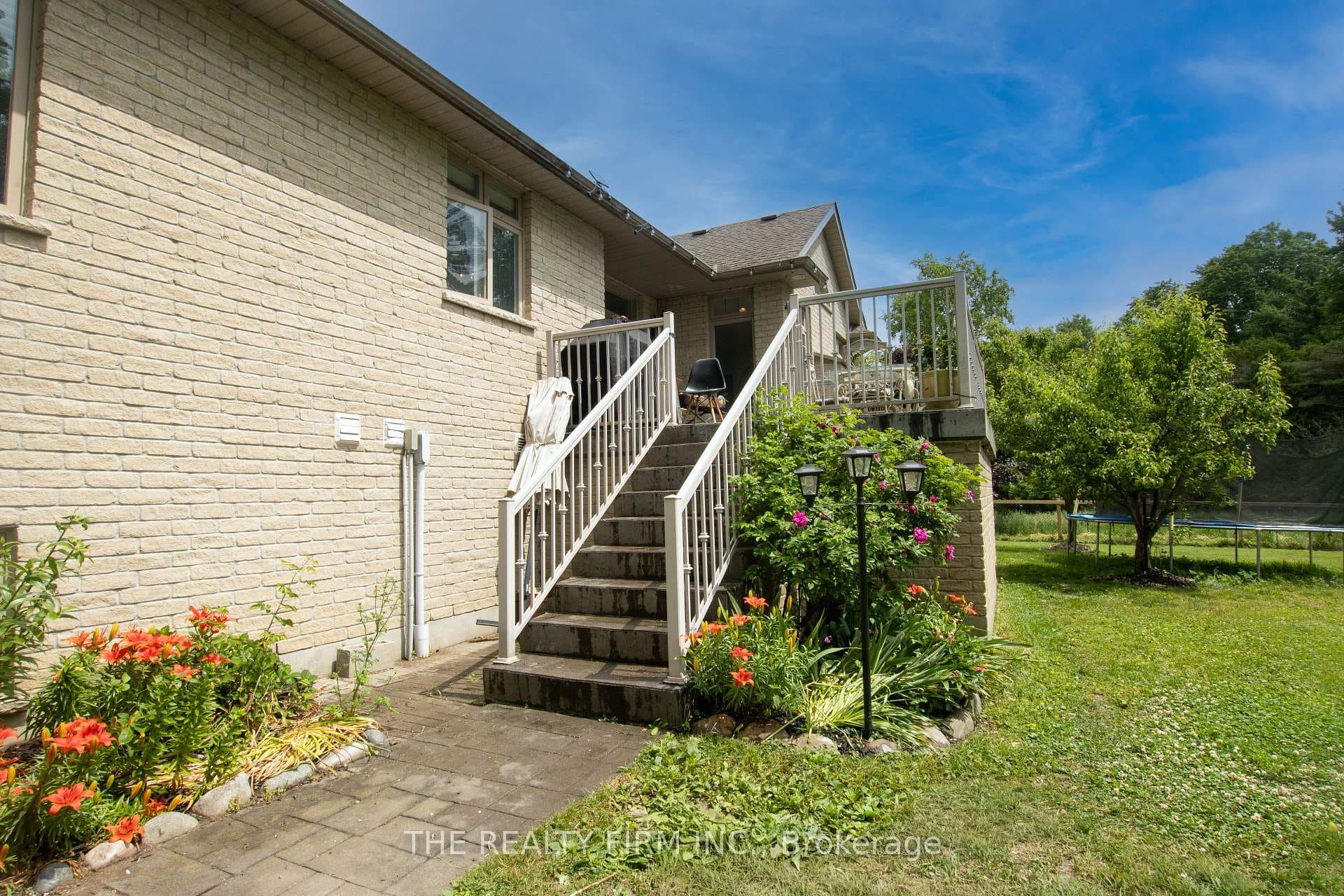 24677 Pioneer Line photo 34