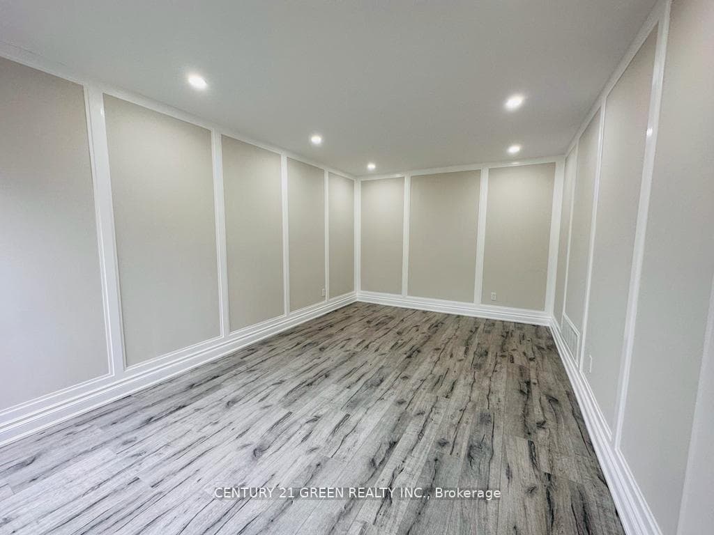 24 Sullivan Drive photo 2