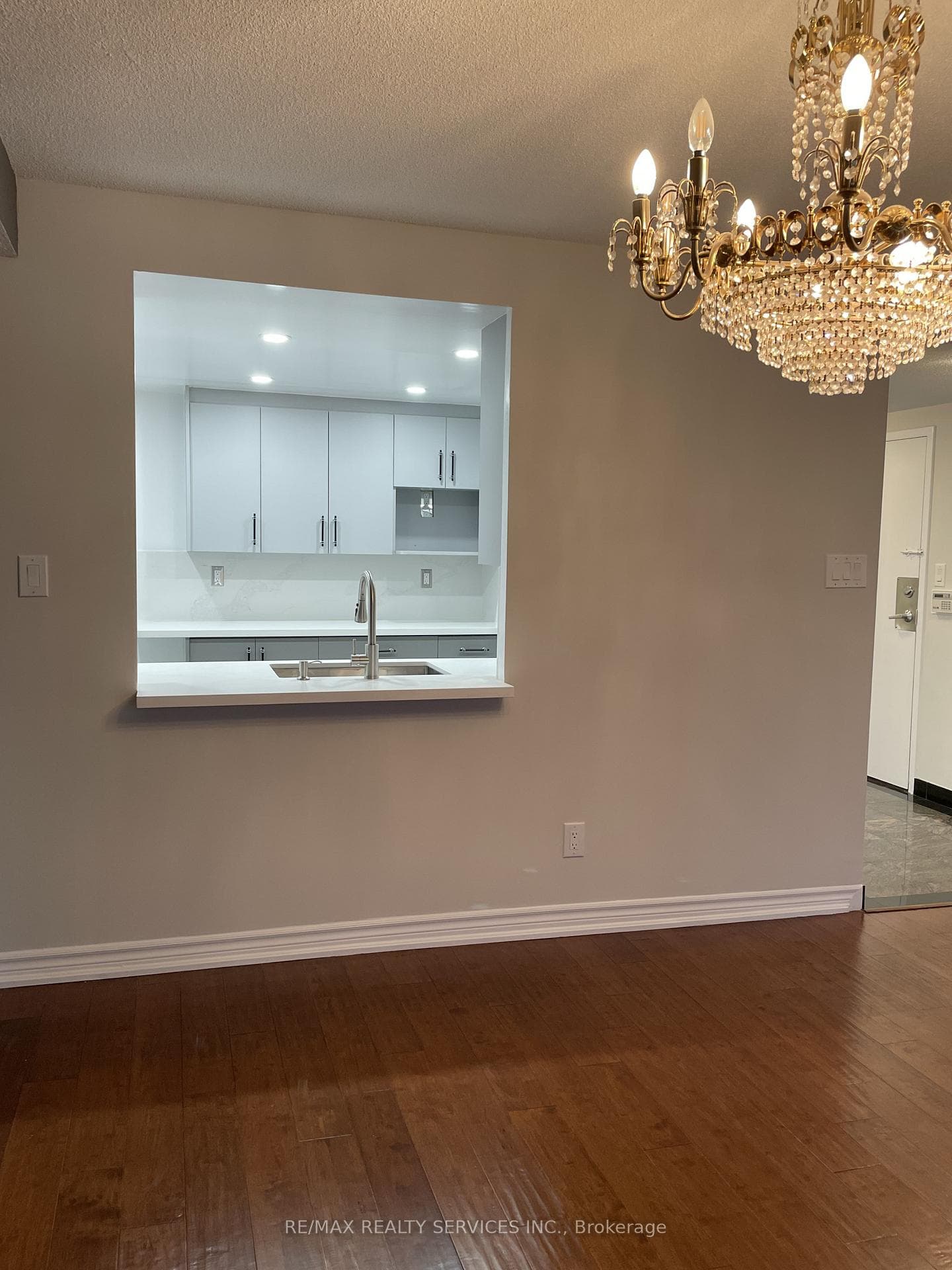5785 Yonge Street Unit 207 photo 6