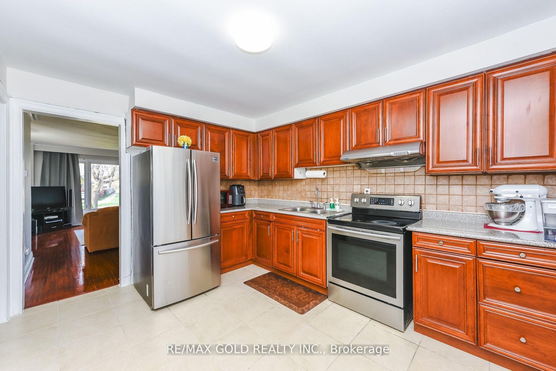 7464 Homeside Gardens photo 11