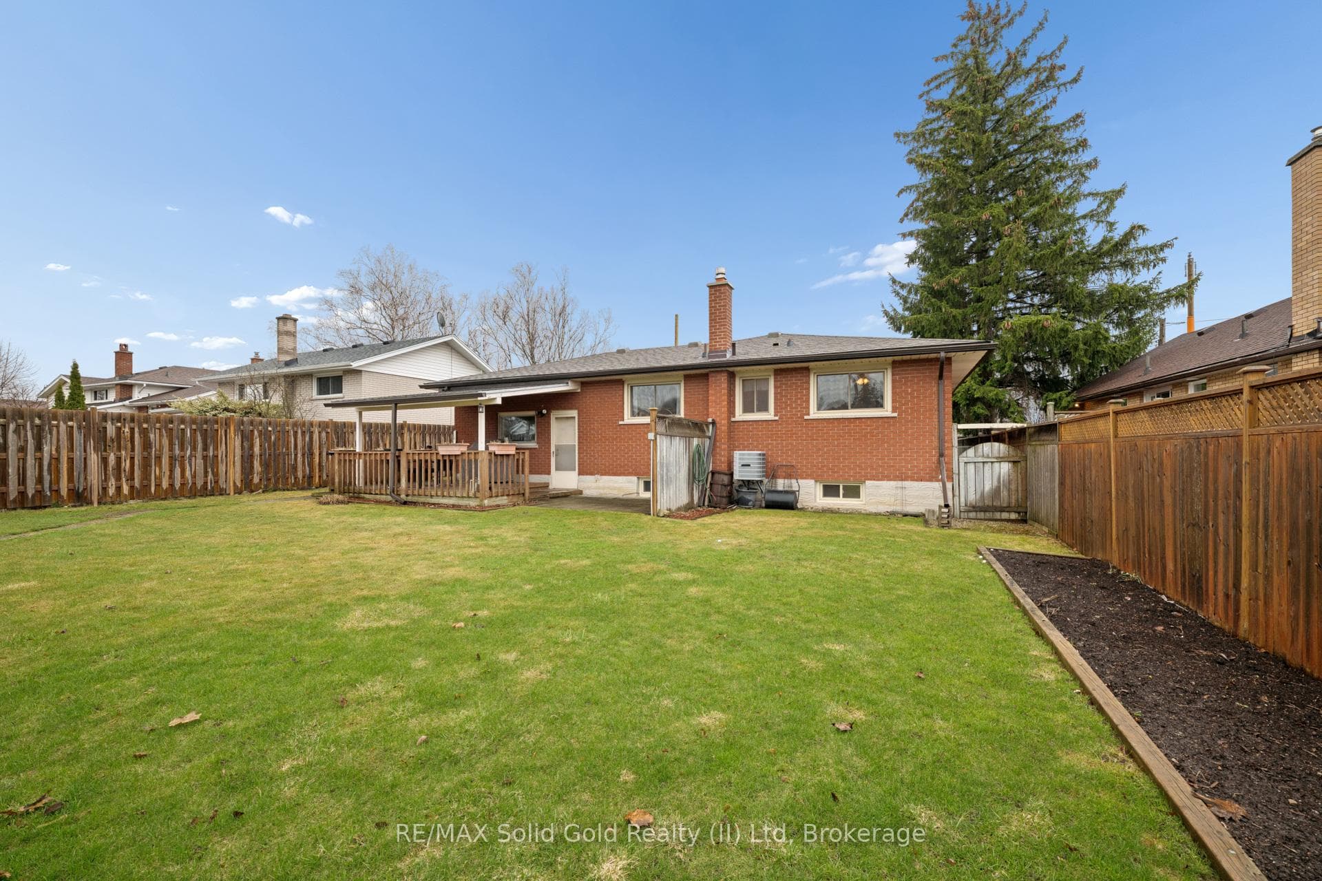 228 Kenneth Avenue photo 28