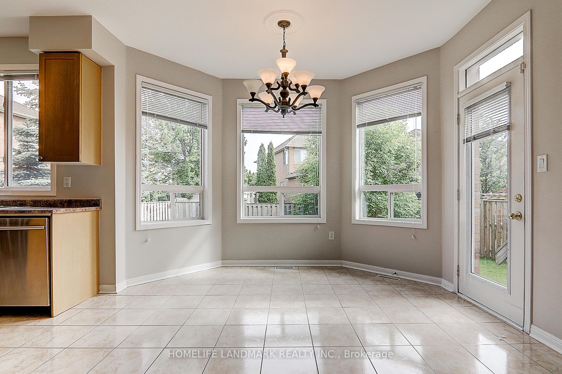 51 Raffia Avenue photo 19