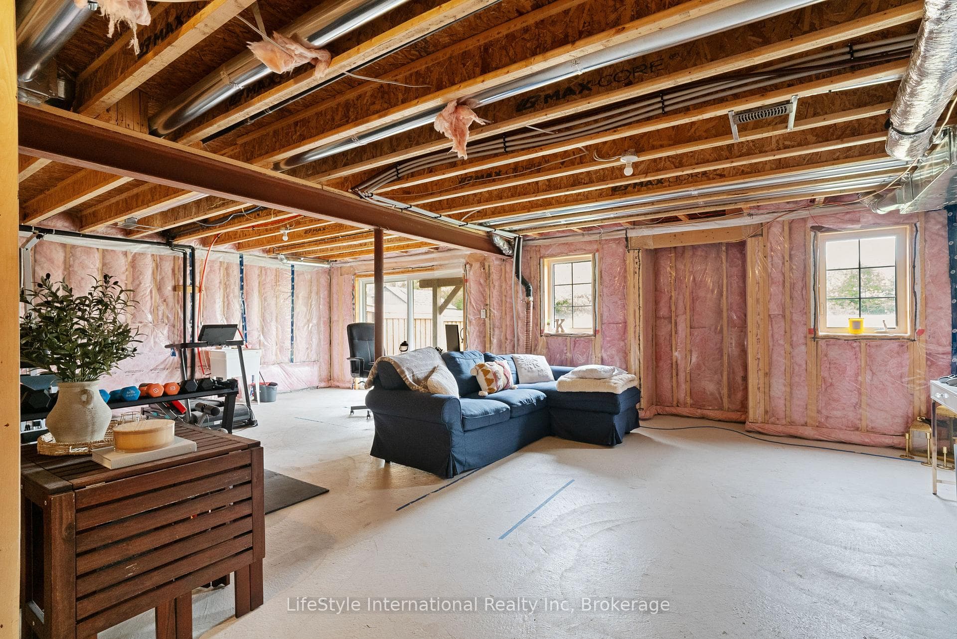 68 Barkerville Drive photo 35