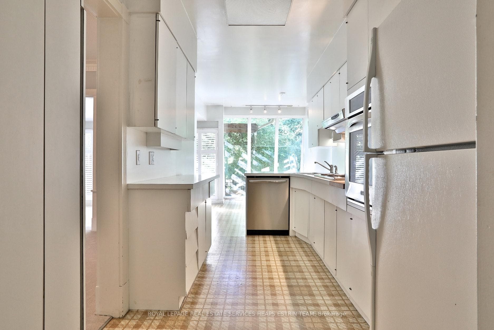 7 Burnham Road photo 7