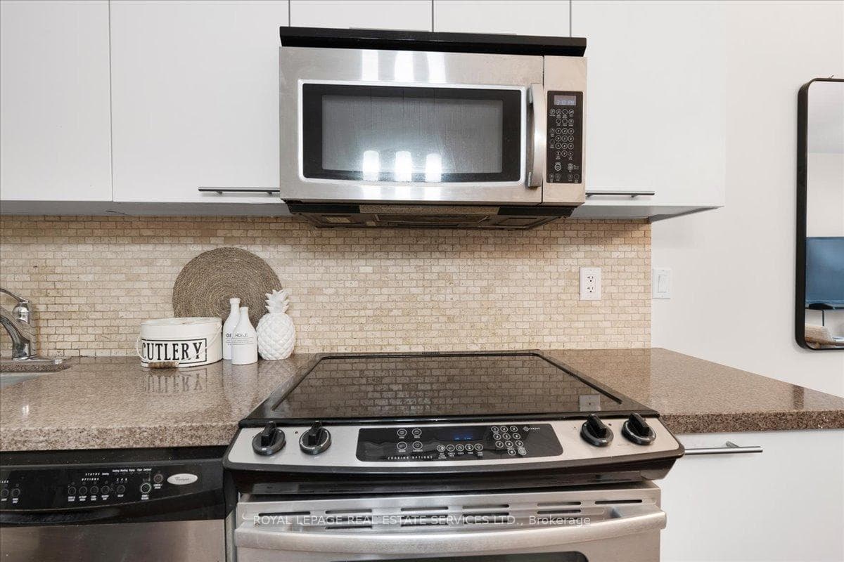 25 Broadway Avenue Unit 1004 photo 7