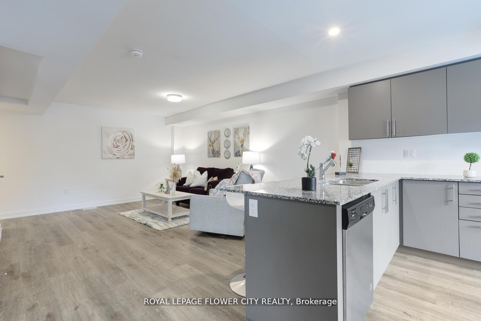205 West Oak Trail Unit 16 photo 22